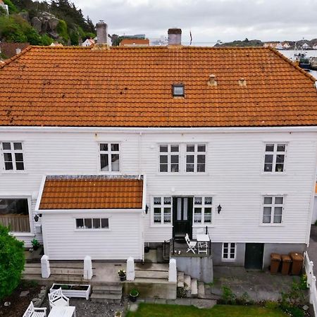 Gamle Apoteket I Gamle Skudeneshavn Apartman Kültér fotó