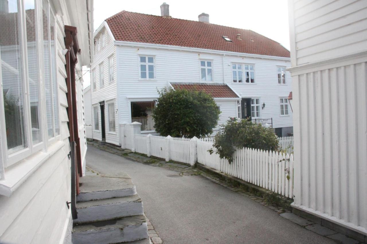 Gamle Apoteket I Gamle Skudeneshavn Apartman Kültér fotó