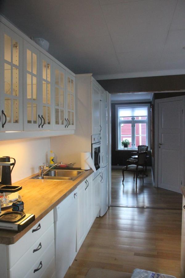 Gamle Apoteket I Gamle Skudeneshavn Apartman Kültér fotó